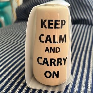 Salt and pepper shakers New inbox “KEEP CALM AND CARRY ON” ceramic 4 inches